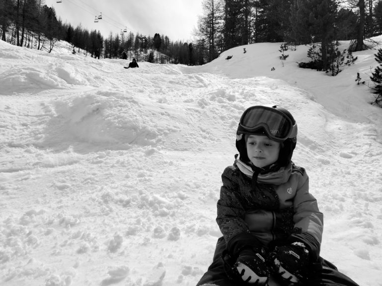 club-vars-enfant-cours-snowboard
